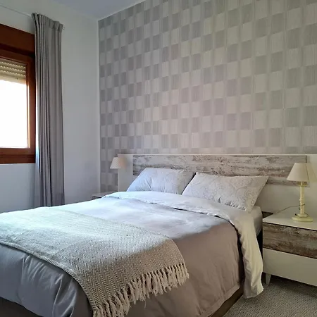 A 5 Min A Pie Del Centro, Muy Acogedor, Wifi Y Netflix Appartamento *