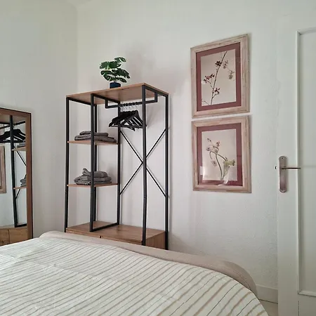 Appartamento A 5 Min A Pie Del Centro, Muy Acogedor, Wifi Y Netflix