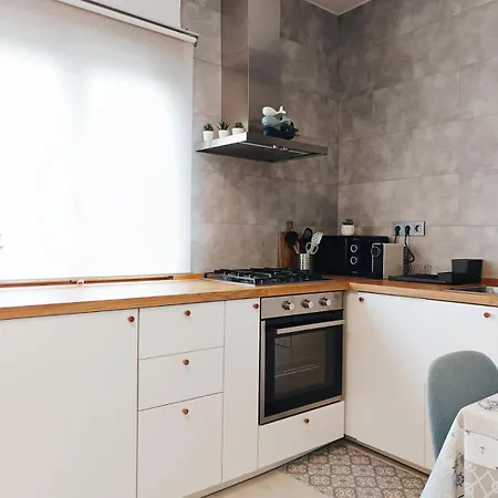 Muy Acogedor, A 5 Min A Pie Del Centro, Cama 1'60, Wifi Y Netflix Διαμέρισμα