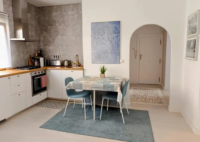 Apartment A 5 Min A Pie Del Centro, Cama 1'60, Wifi Y Netflix