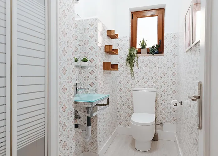 A 5 Min A Pie Del Centro, Cama 1'60, Wifi Y Netflix Apartment *