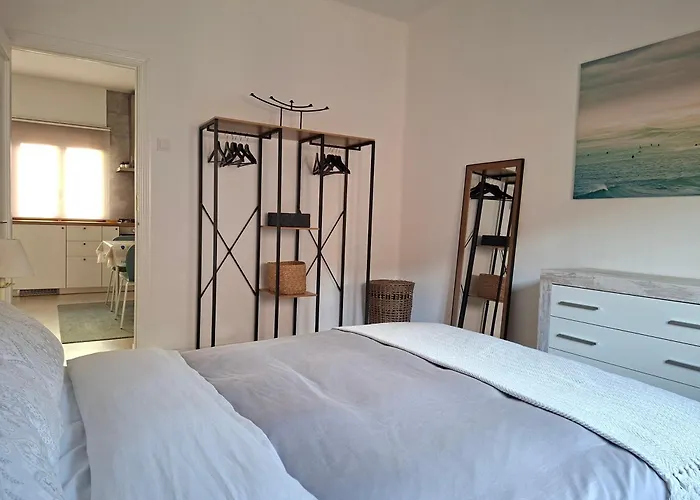Apartment A 5 Min A Pie Del Centro, Cama 1'60, Wifi Y Netflix San Vicente De La Barquera