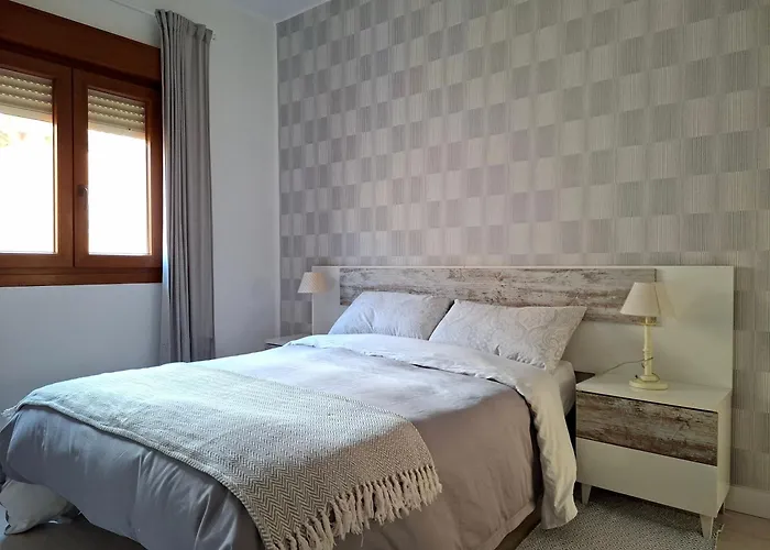 A 5 Min A Pie Del Centro, Cama 1'60, Wifi Y Netflix Apartment *