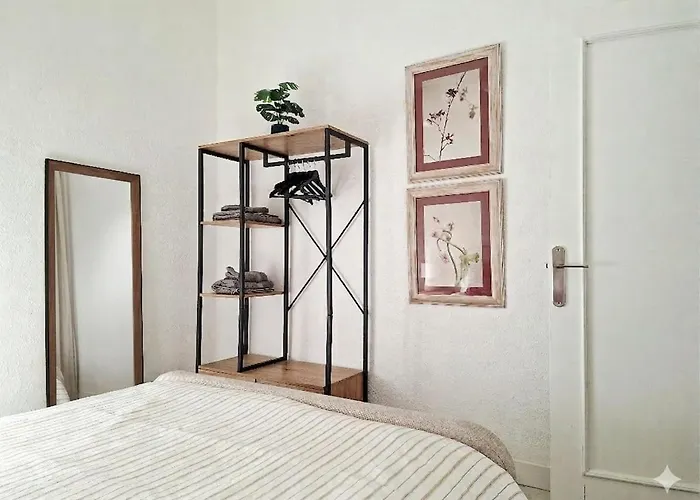 公寓 A 5 Min A Pie Del Centro, Cama 1'60, Wifi Y Netflix