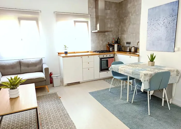 A 5 Min A Pie Del Centro, Cama 1'60, Wifi Y Netflix Apartment *