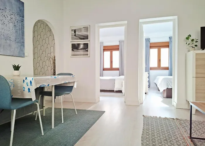 A 5 Min A Pie Del Centro, Cama 1'60, Wifi Y Netflix Daire San Vicente De La Barquera