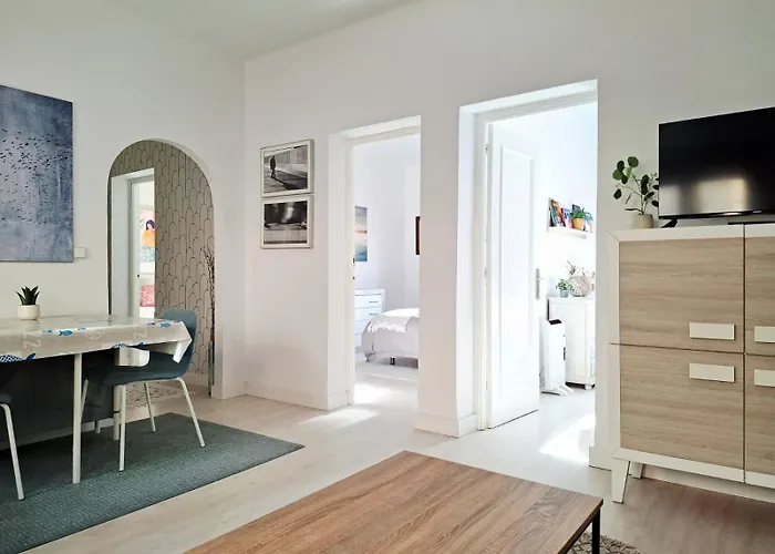 A 5 Min A Pie Del Centro, Cama 1'60, Wifi Y Netflix * San Vicente De La Barquera